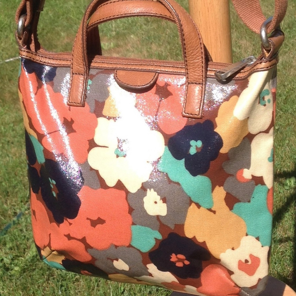 Fossil Keyper Floral Coated Canvas Bag - image 8